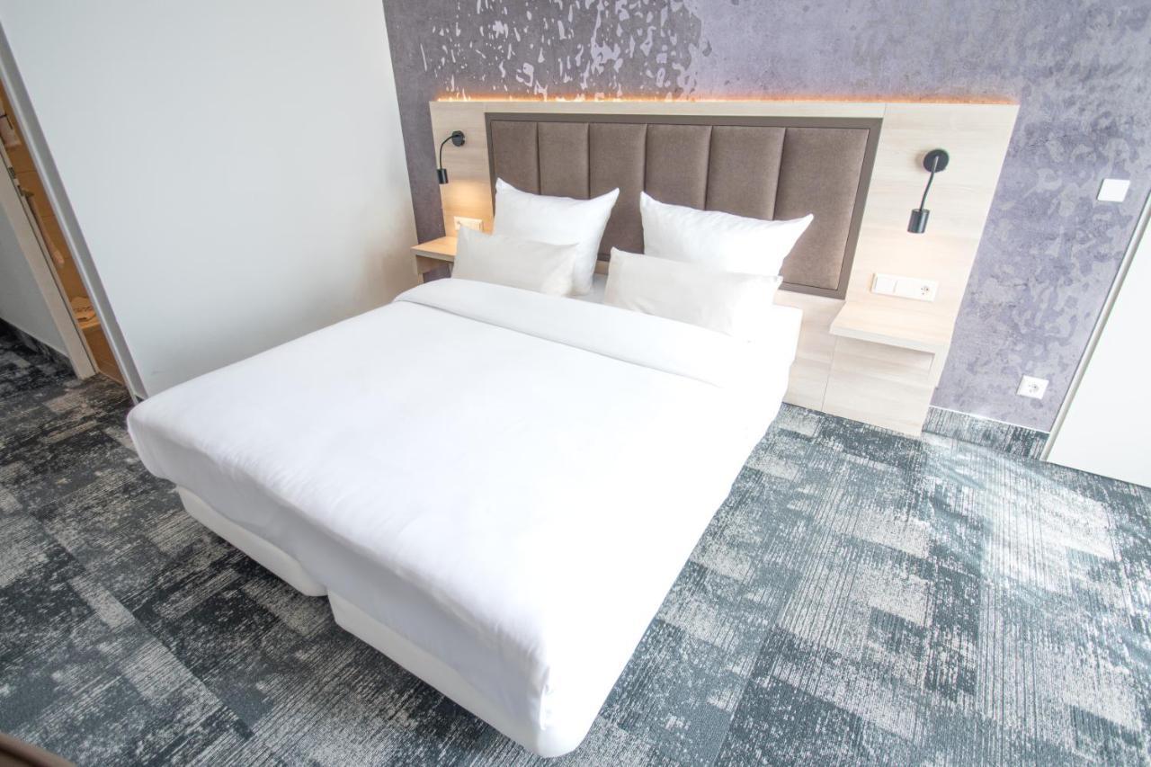 Taste Hotel Heidenheim ภายนอก รูปภาพ