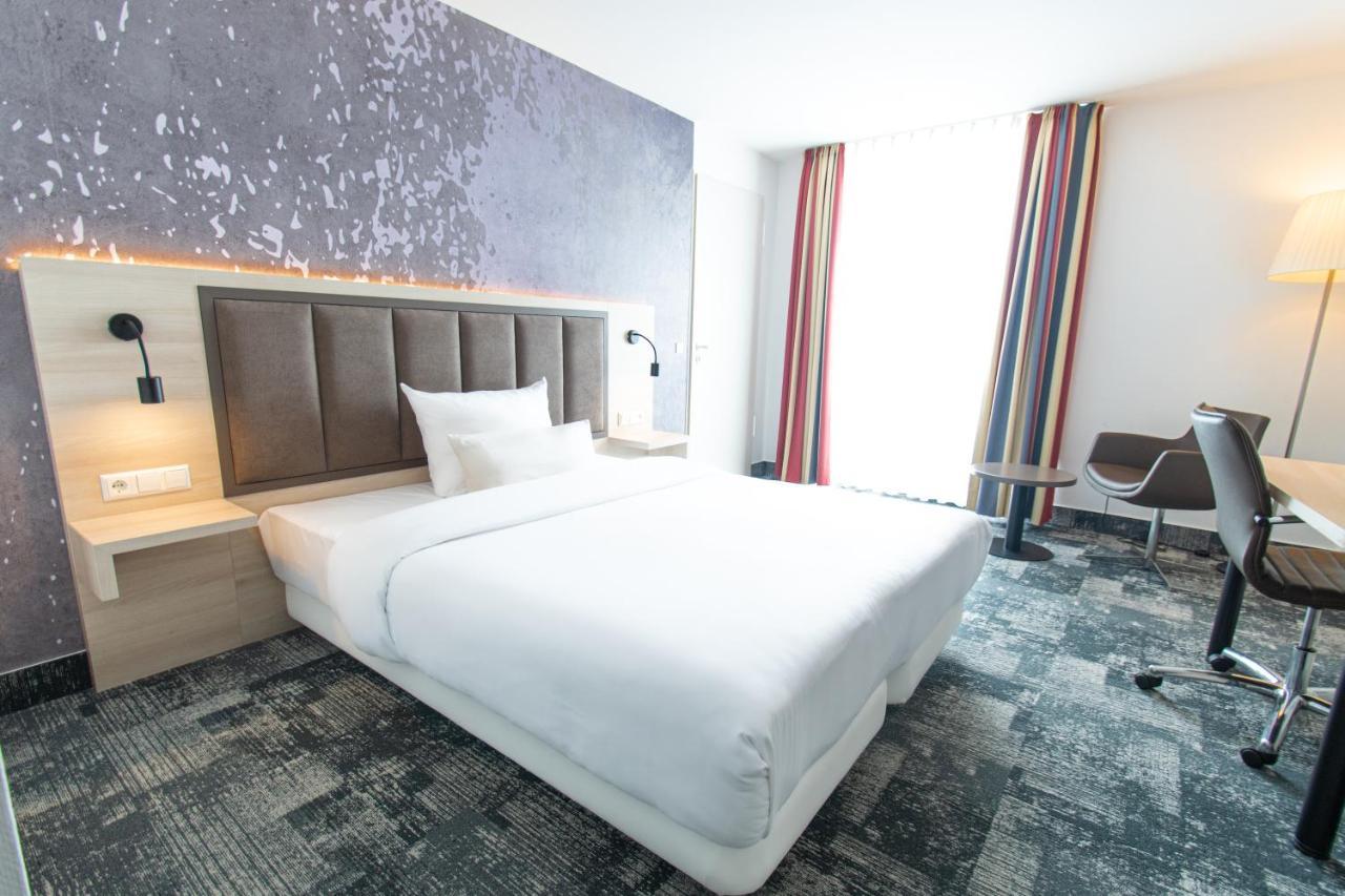 Taste Hotel Heidenheim ภายนอก รูปภาพ