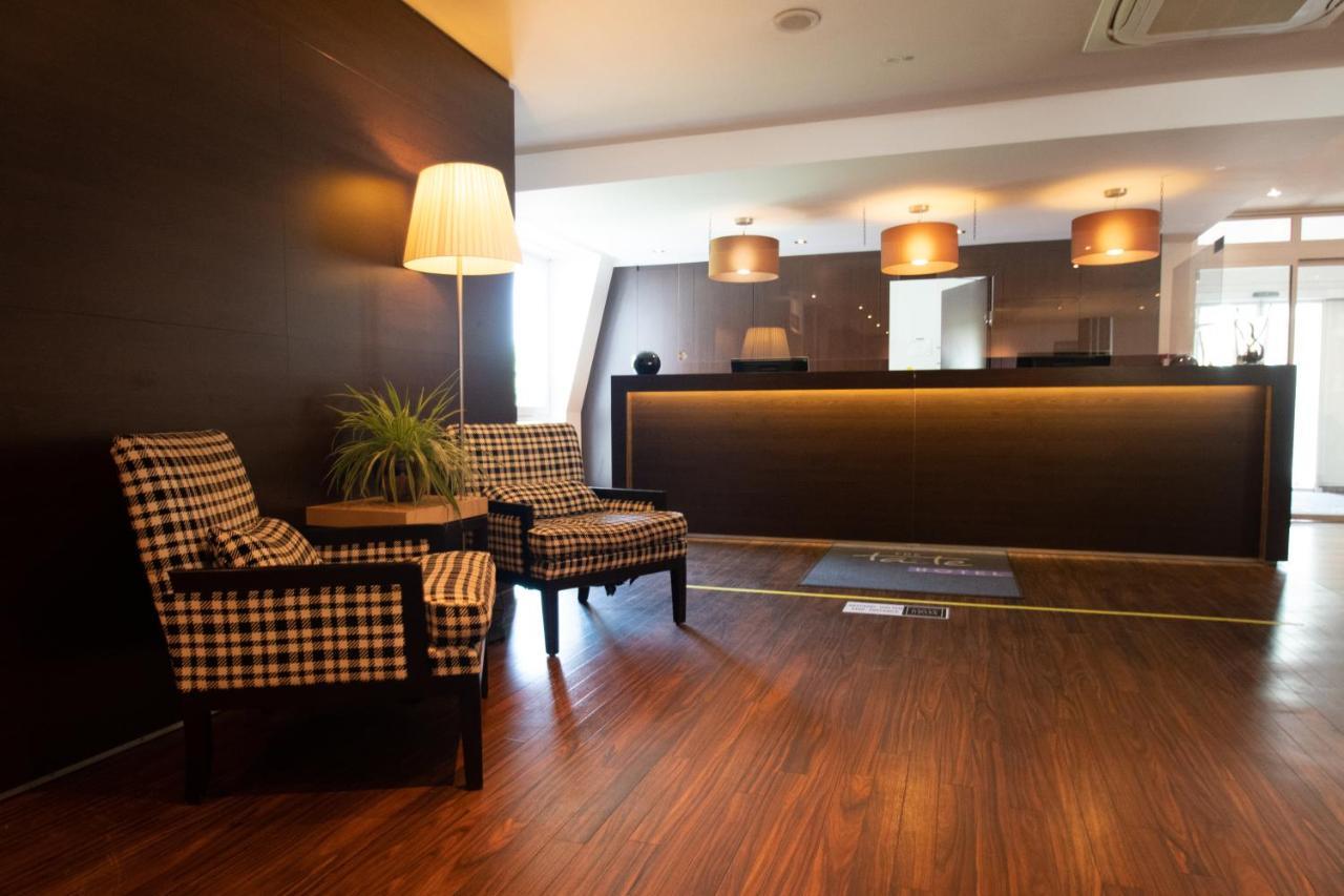 Taste Hotel Heidenheim ภายนอก รูปภาพ