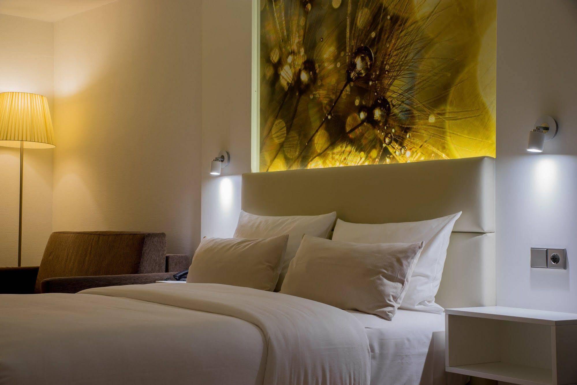 Taste Hotel Heidenheim ภายนอก รูปภาพ