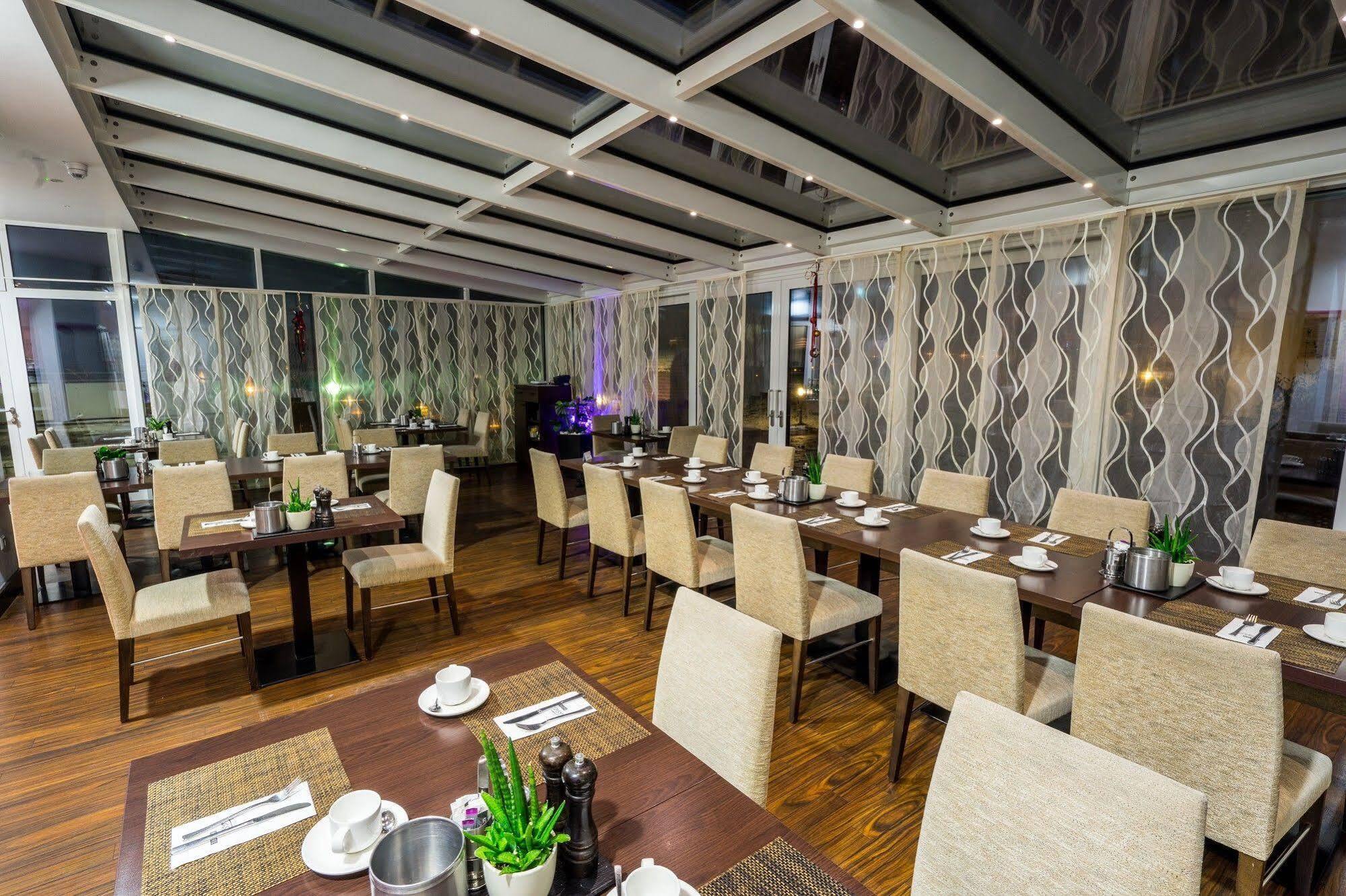 Taste Hotel Heidenheim ภายนอก รูปภาพ