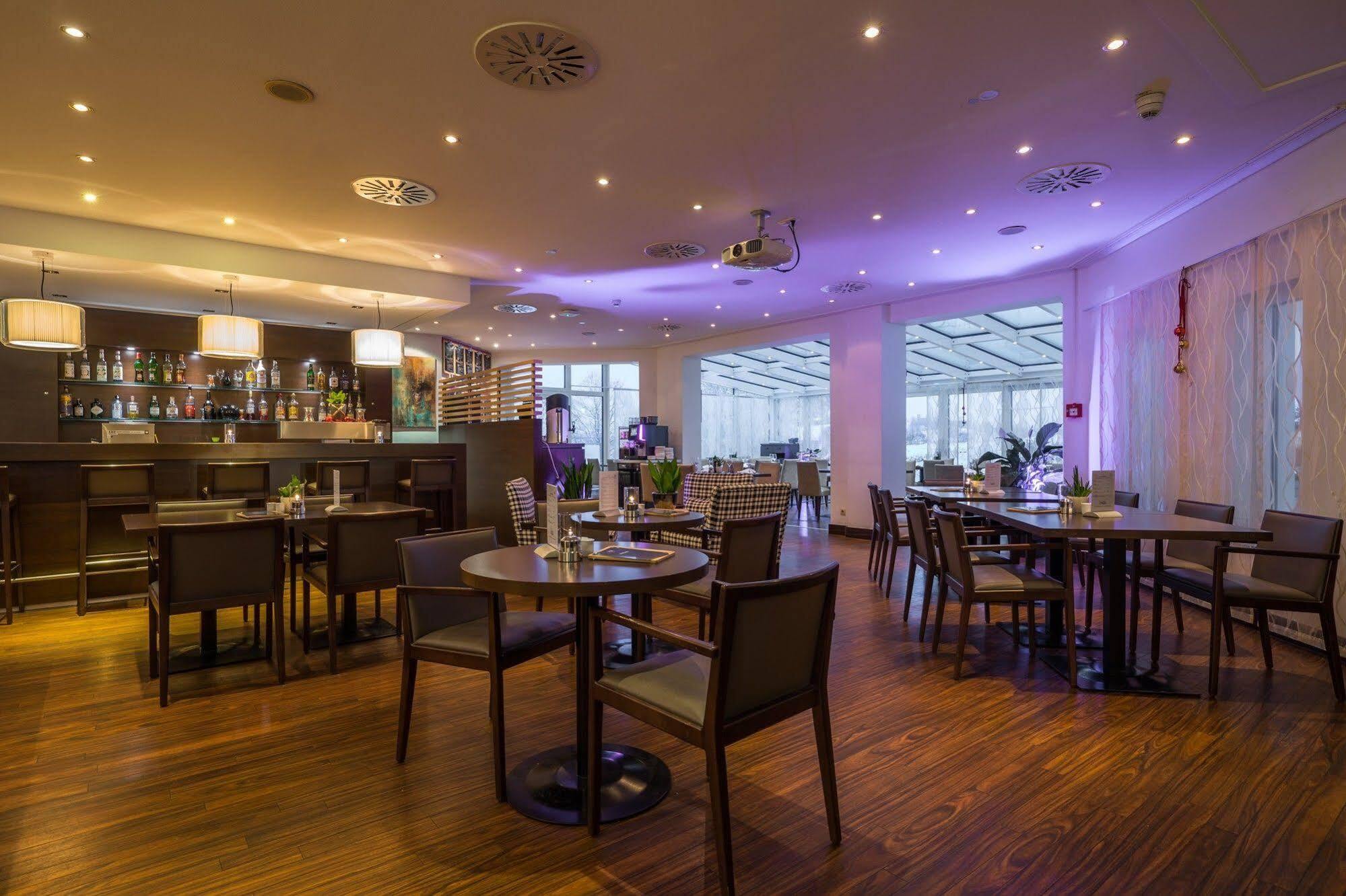 Taste Hotel Heidenheim ภายนอก รูปภาพ